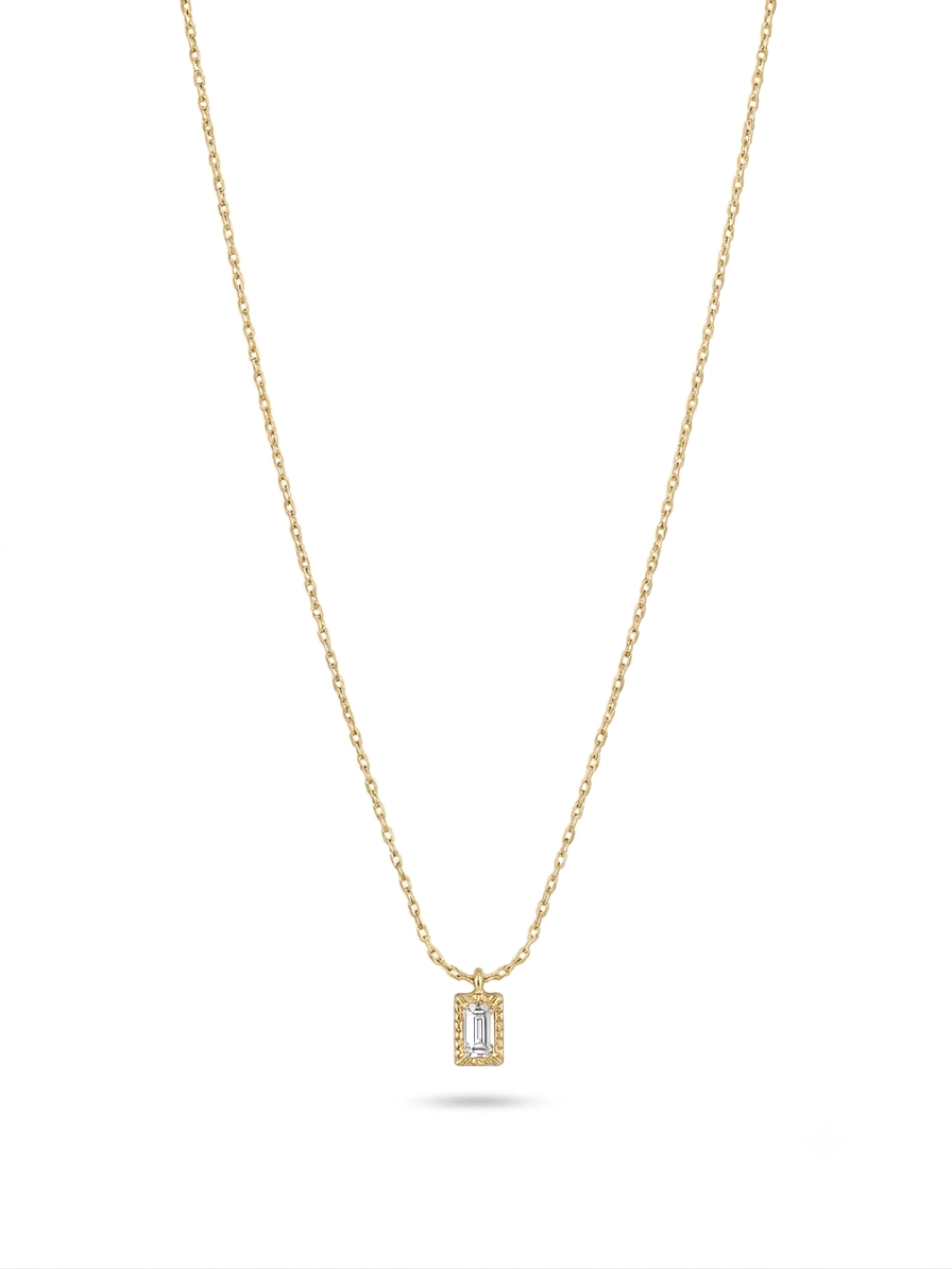 Elara Pendant Necklace (square)