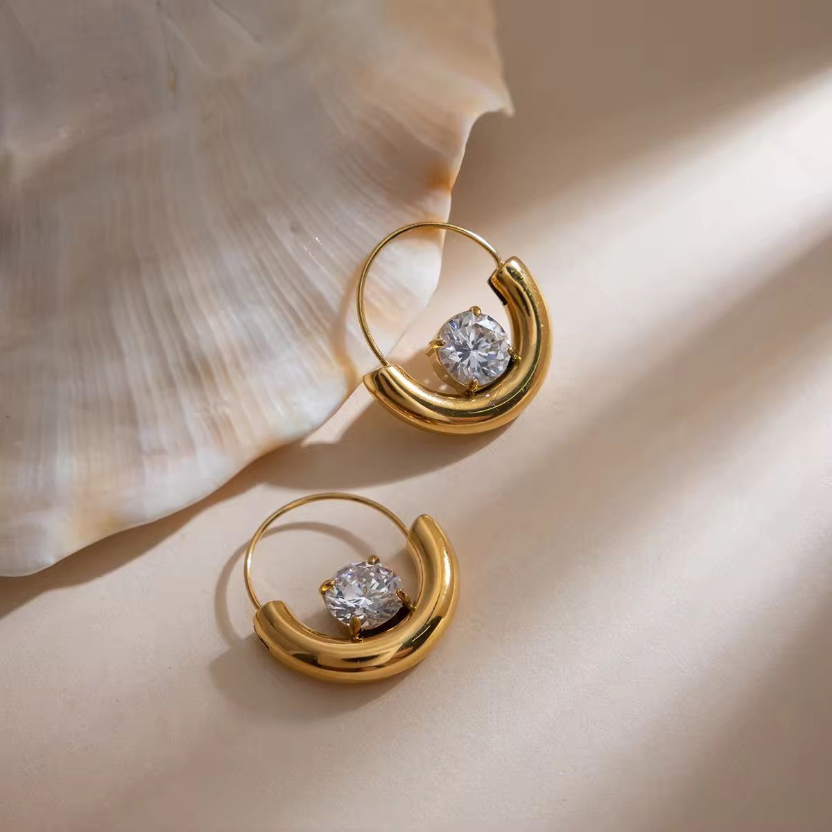 Luna Halo Hoops