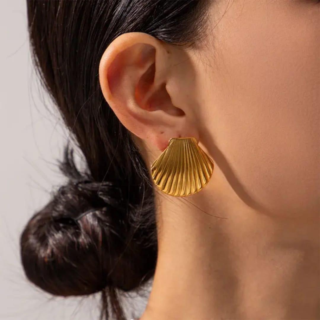 Shell Muse Earrings